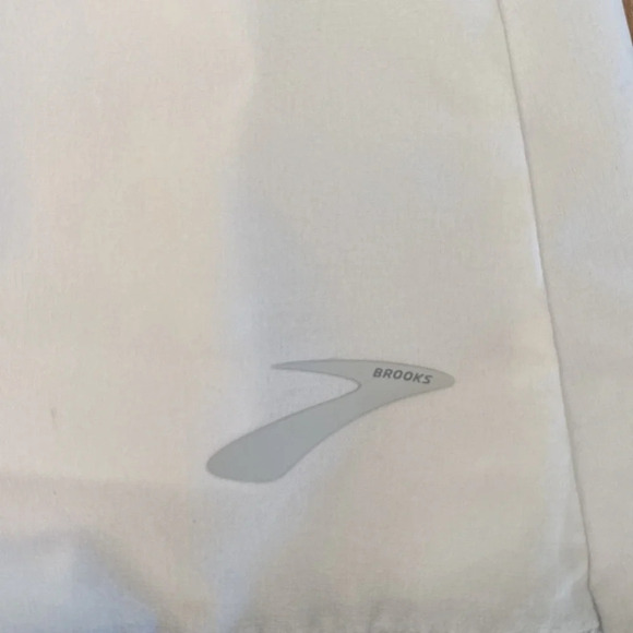 Brooks Women’s Running tennis hiking Skirt - Picture 3 of 9